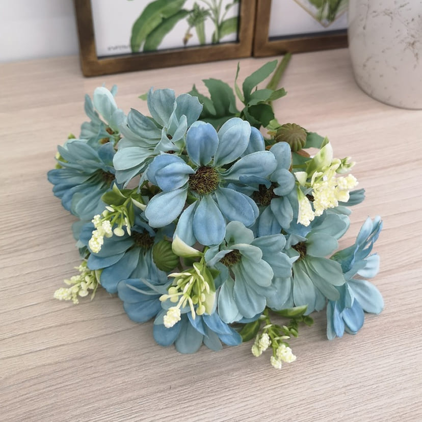 Искусственные цветы в Тихорецке | Цветы искусственные «Ромашки с бутонами», голубые, букет