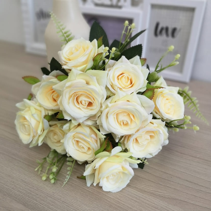 Искусственные цветы в Тихорецке | Цветы искусственные «Розы острые», молочно-персиковые, букет